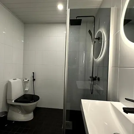 Kotimaailma Apartments#4 - Moderni, Tilava Kaksio Keskustassa *